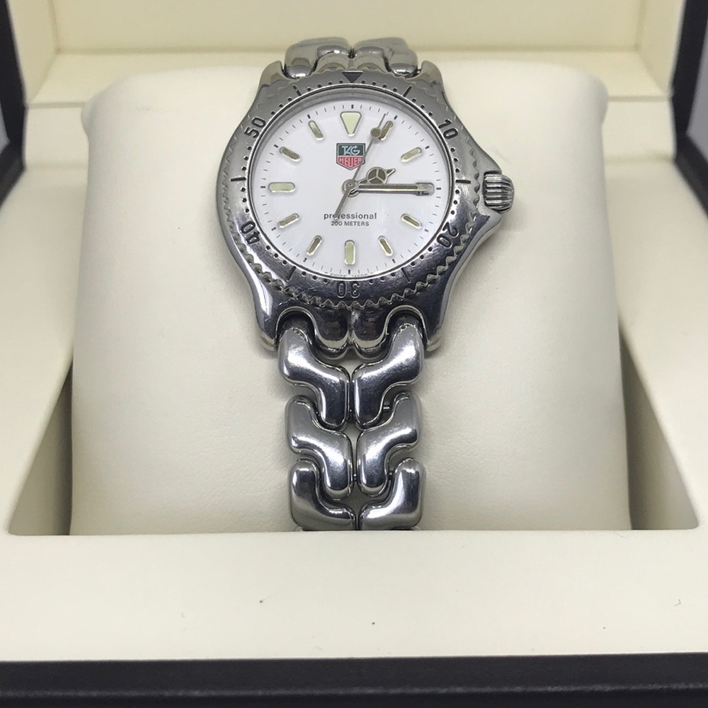Tag Heuer 200 Professional